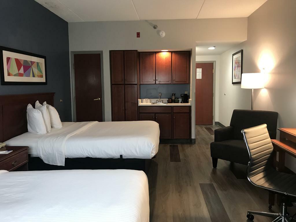 Western Airport Expo Hotel 3*