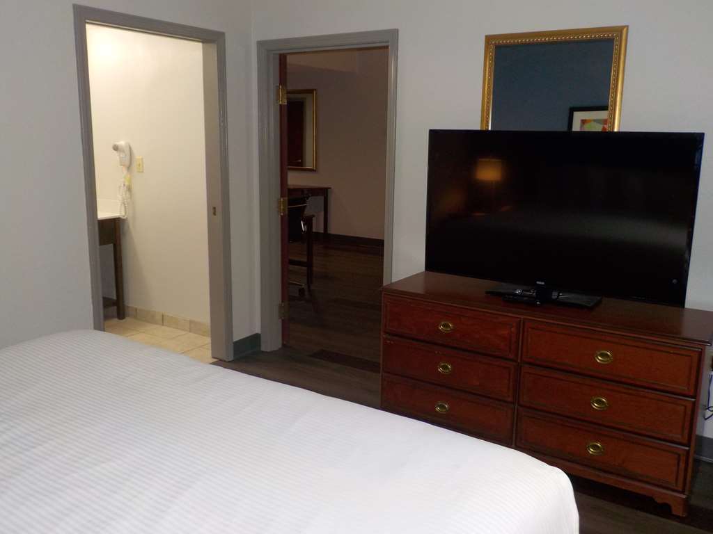 Western Airport Expo Hotel 3*